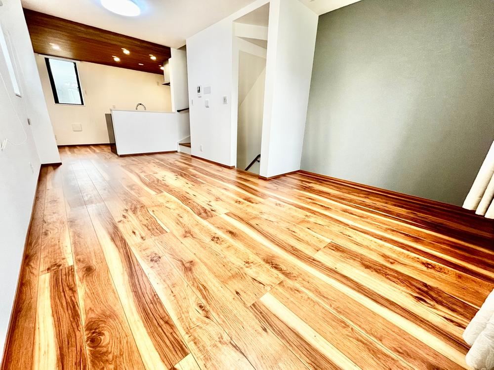 2LDK+S apartment in Shinjuku Ward, Tokyo - Photo 1