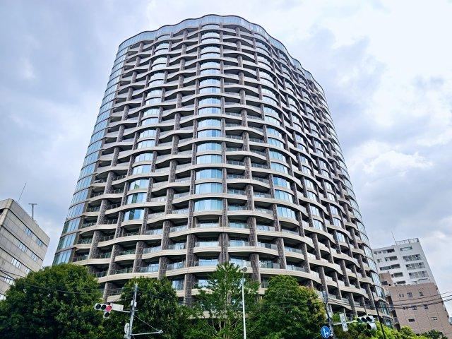 1LDK apartment in Shibuya Ward, Tokyo - Photo 1