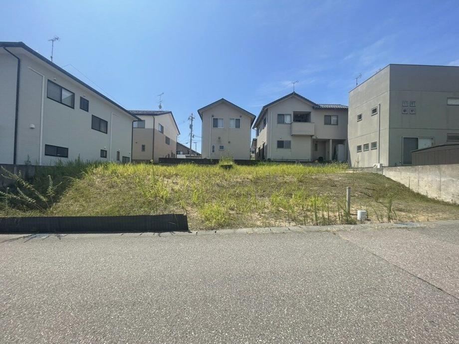 265 m² land in Kahoku, Ishikawa - Photo 1