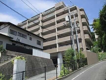 5LDK apartment in Nishi Ward, Hiroshima - Photo 1
