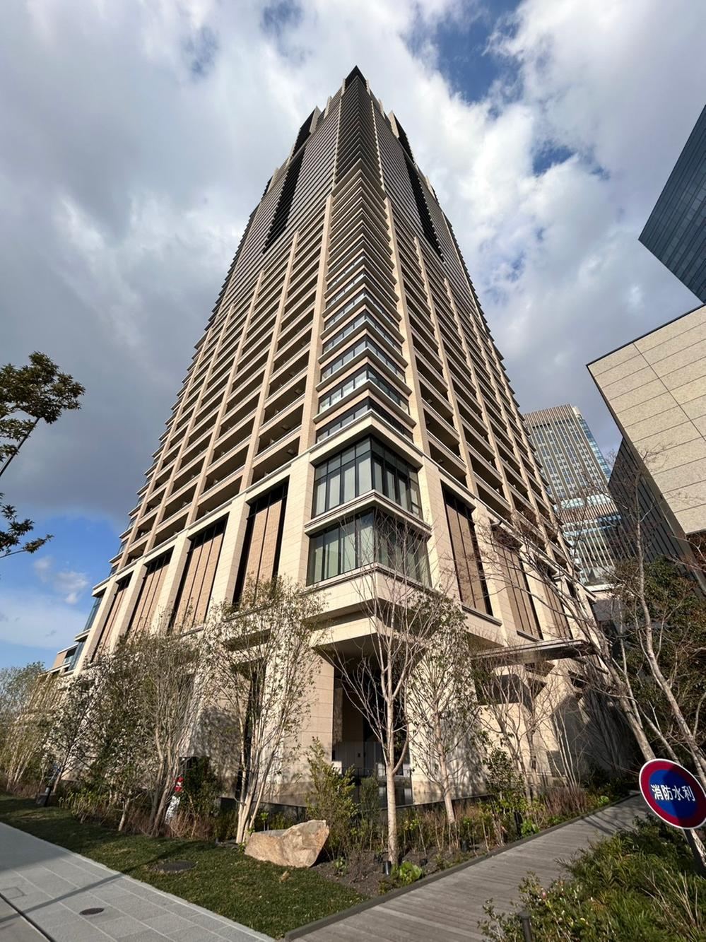 2LDK apartment in Kita Ward, Osaka - Photo 1