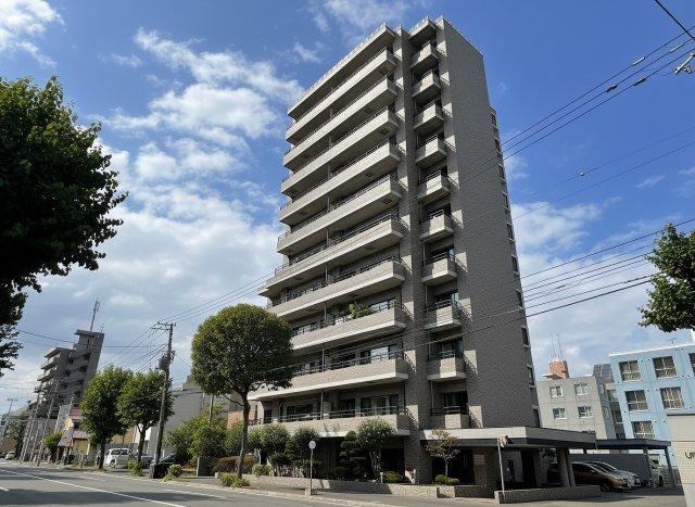 3LDK apartment in Chuo Ward, Sapporo, Hokkaido - Photo 1