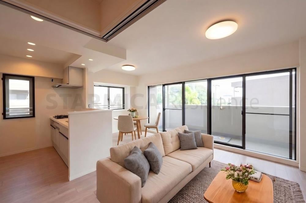 2LDK+S apartment in Nerima Ward, Tokyo - Photo 1