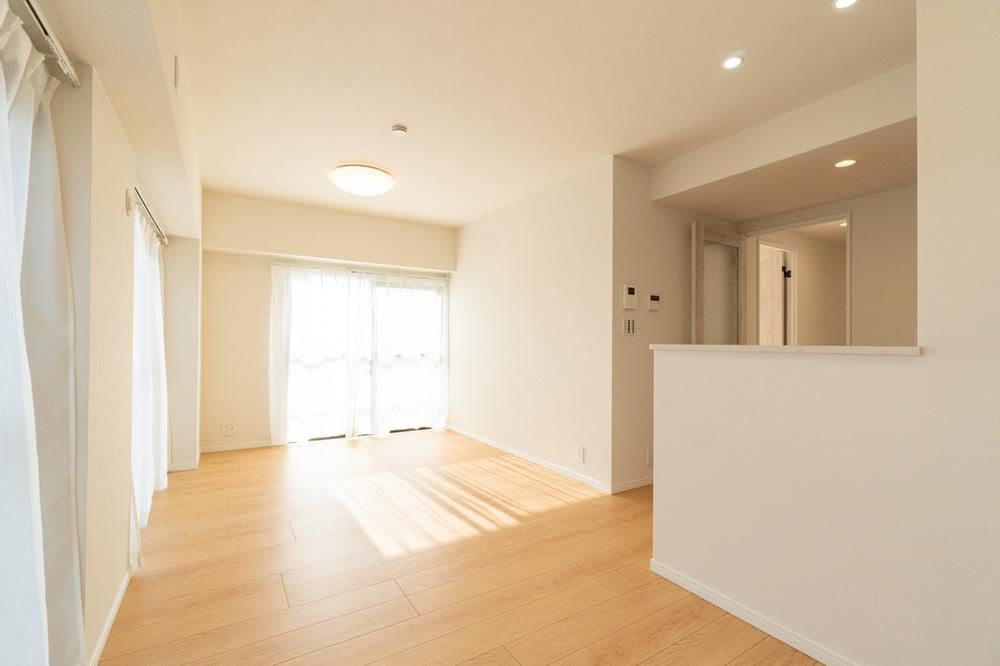 2LDK apartment in Asahi Ward, Yokohama, Kanagawa - Photo 1