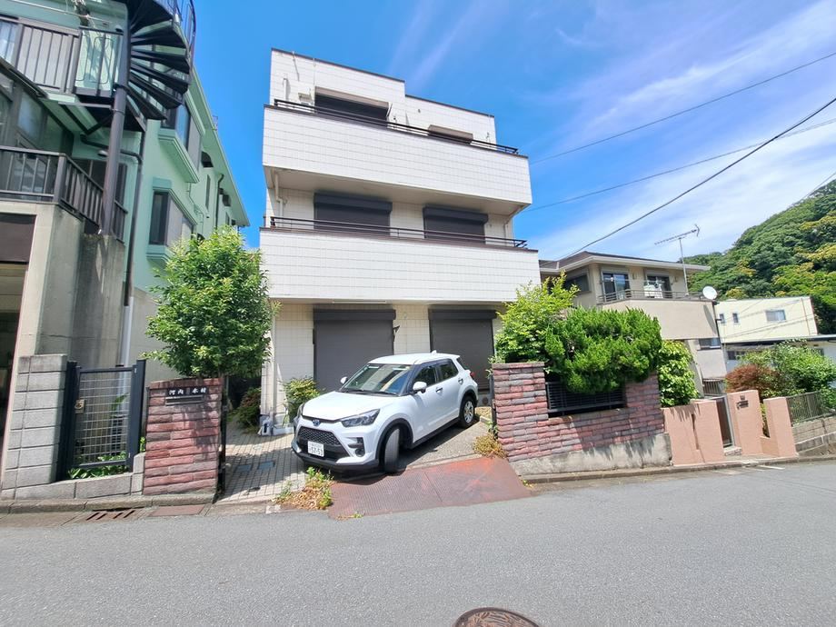 6LDK house in Yokosuka, Kanagawa - Photo 1