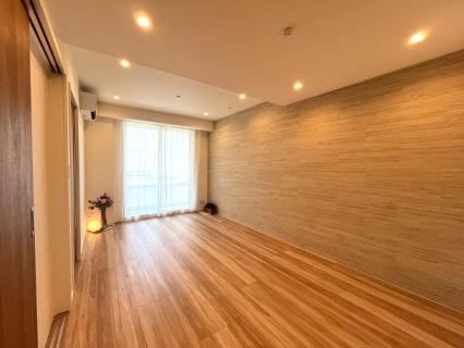 2LDK apartment in Toshima Ward, Tokyo - Photo 1
