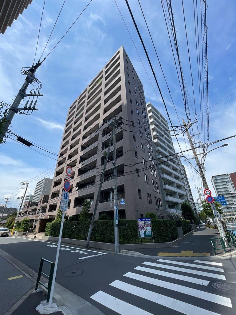 3LDK apartment in Edogawa Ward, Tokyo - Photo 1
