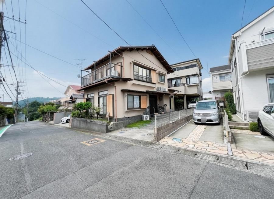 5LDK house in Ninomiya, Naka District, Kanagawa - Photo 1