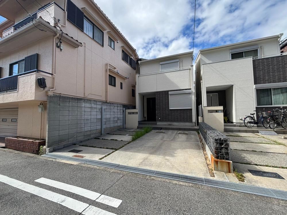 3LDK+S house in Sumiyoshi Ward, Osaka - Photo 1