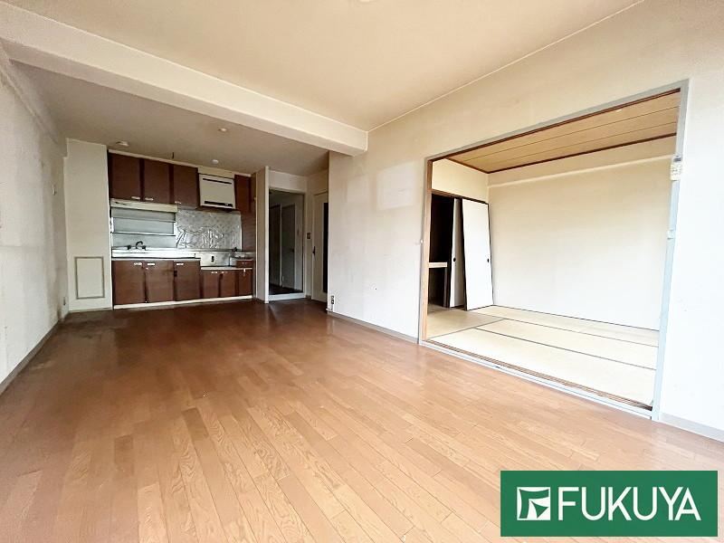 3LDK apartment in Ikeda, Osaka - Photo 1