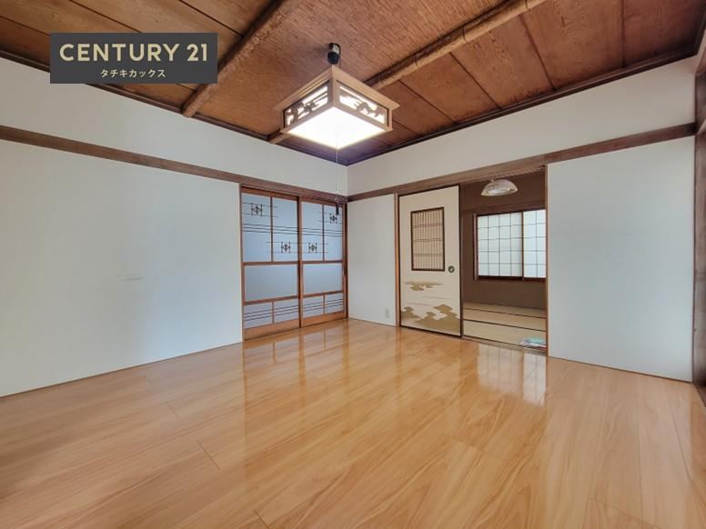 5DK house in Kuki, Saitama - Photo 1