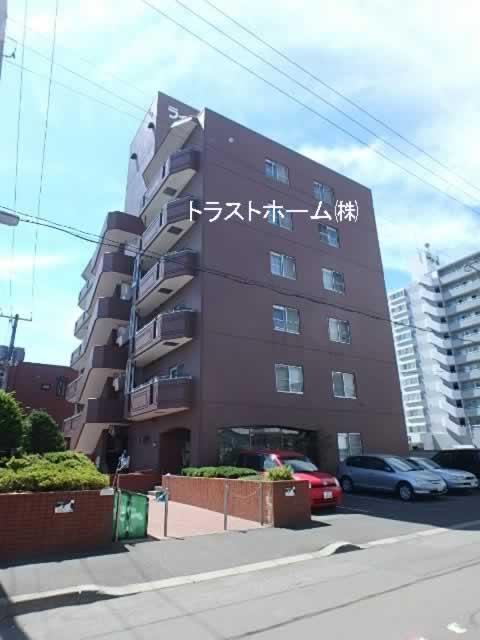 2LDK apartment in Chuo Ward, Sapporo, Hokkaido - Photo 1