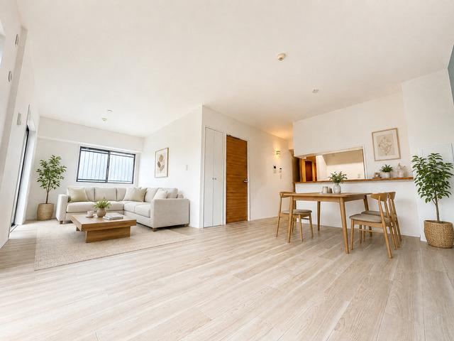 3LDK apartment in Funabashi, Chiba - Photo 1
