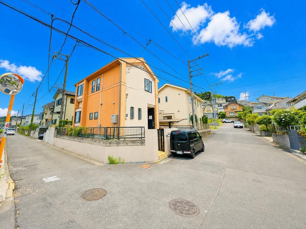 4LDK+S house in Fujisawa, Kanagawa - Photo 1