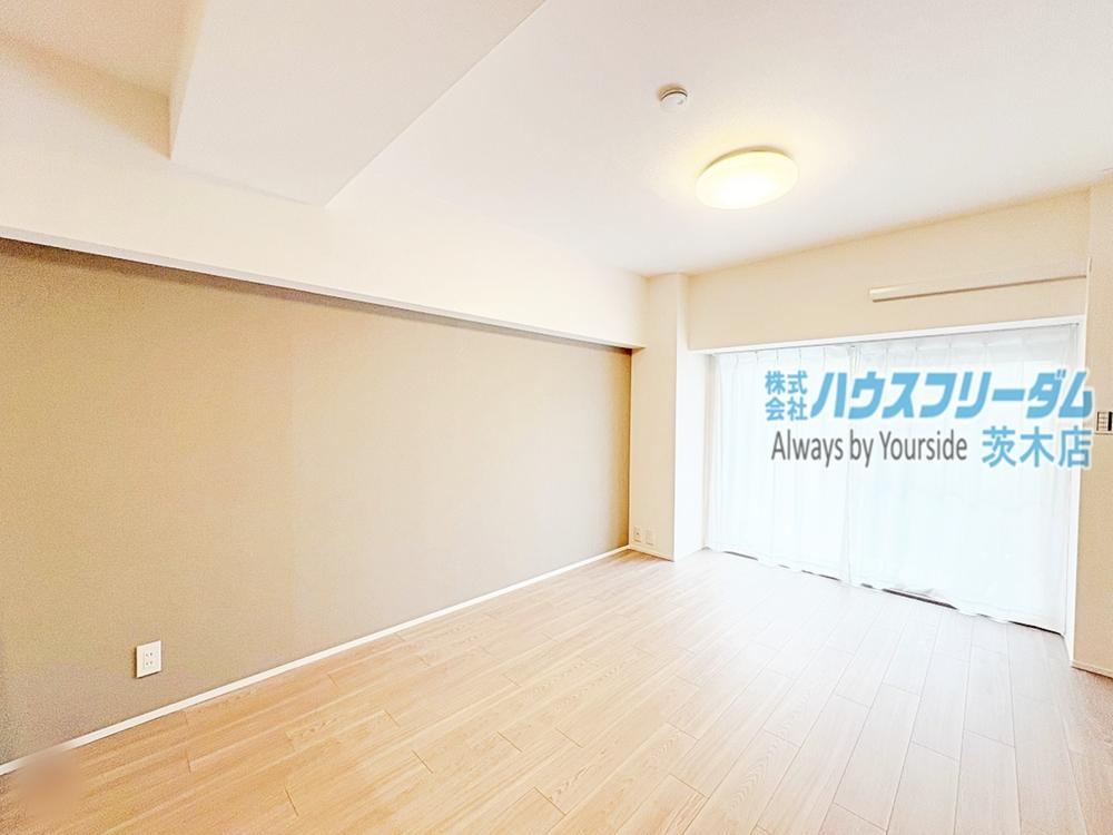 3LDK apartment in Suita, Osaka - Photo 1