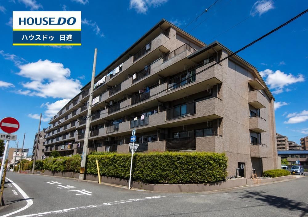 4LDK apartment in Nisshin, Aichi - Photo 1