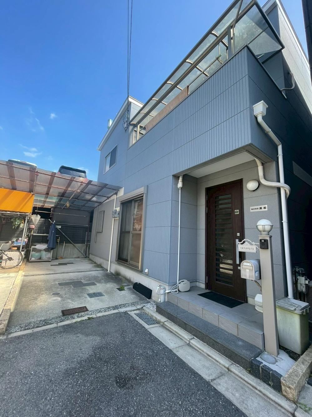 4LDK house in Matsubara, Osaka - Photo 1