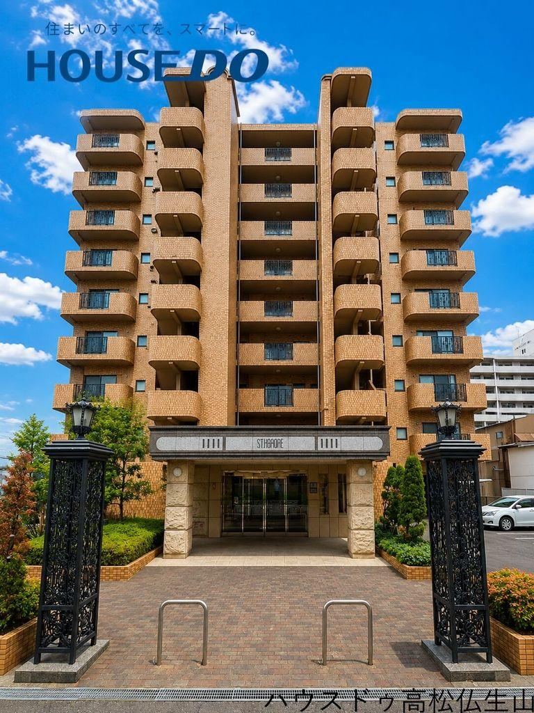 3LDK apartment in Takamatsu, Kagawa - Photo 1