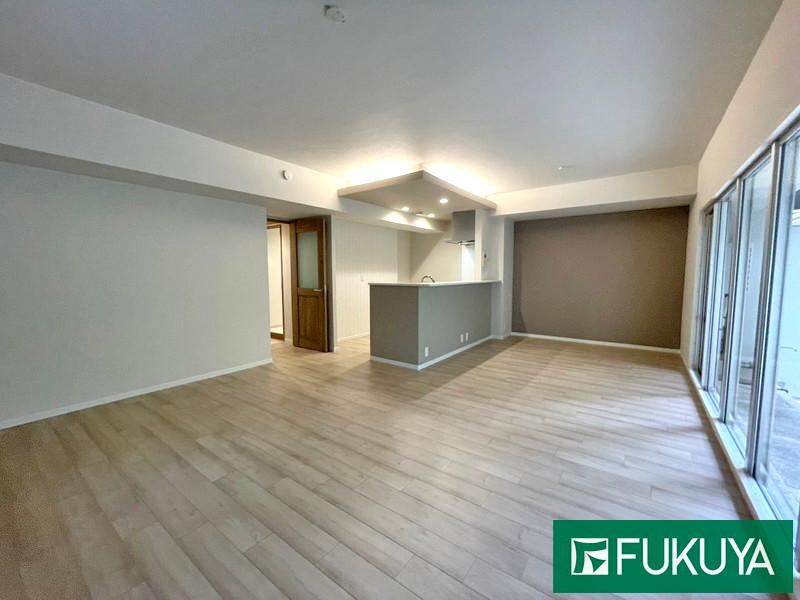4LDK apartment in Miyakojima Ward, Osaka - Photo 1