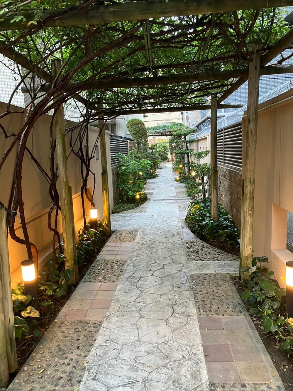 2LDK apartment in Chuo Ward, Fukuoka - Photo 1