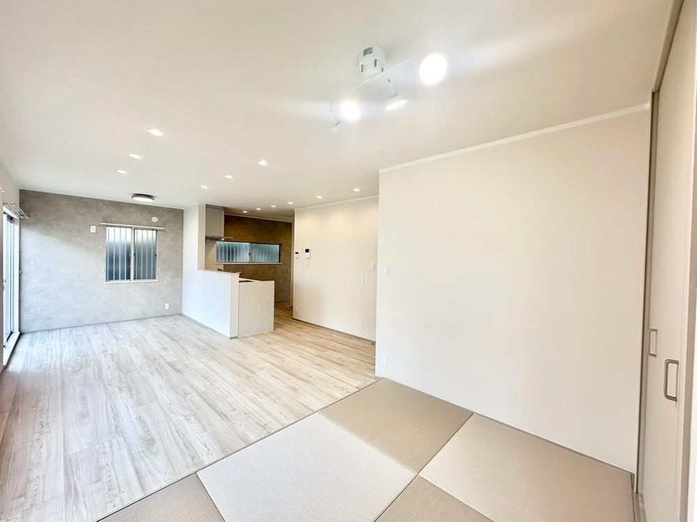 5LDK house in Nishi Ward, Hiroshima - Photo 1