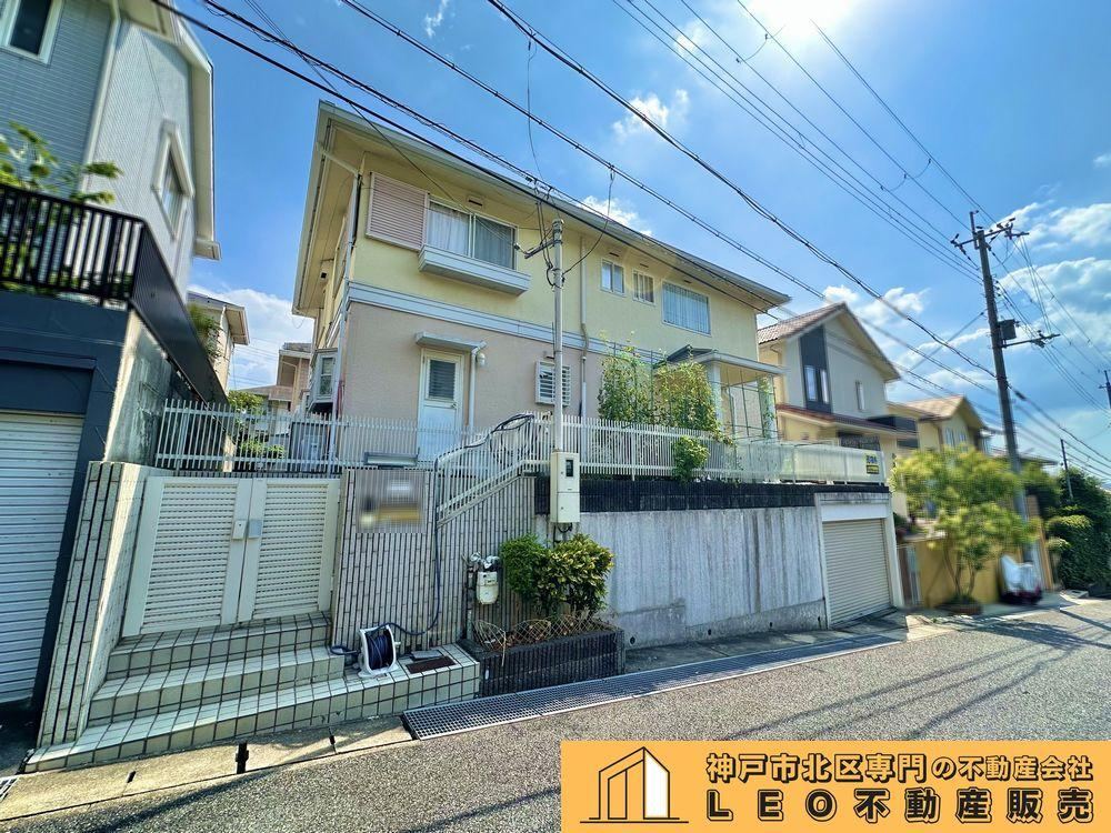 5LDK+S house in Kita Ward, Kobe, Hyogo - Photo 1