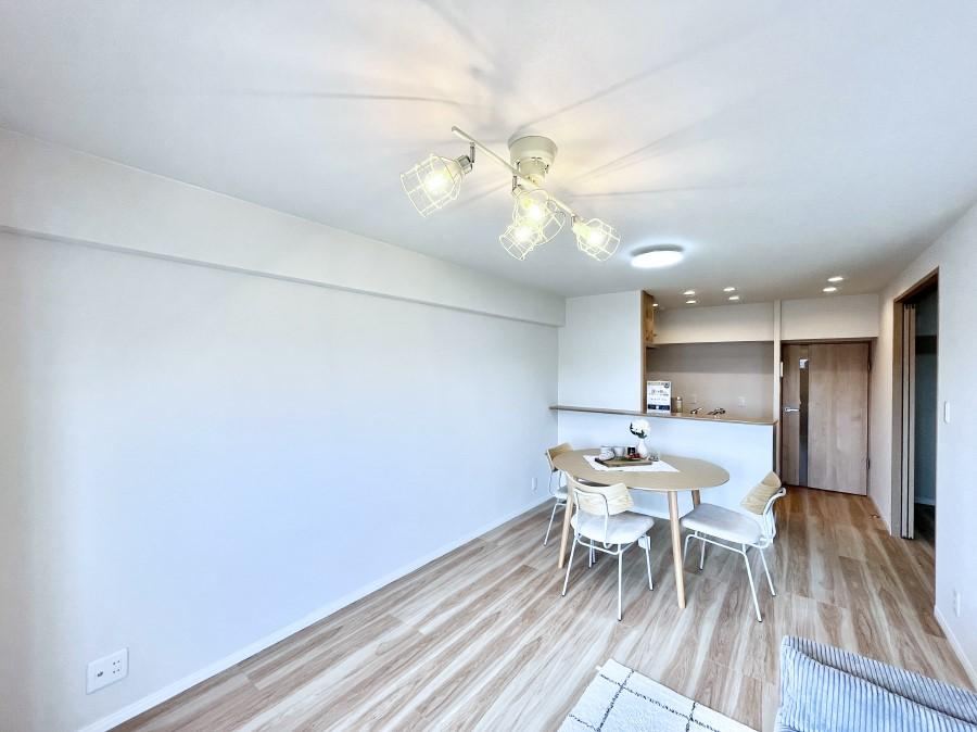 3LDK apartment in Mihama Ward, Chiba - Photo 1