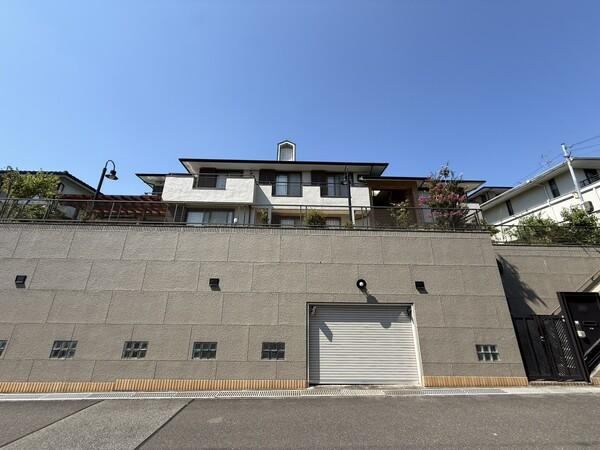 6LDK+S house in Mino, Osaka - Photo 1