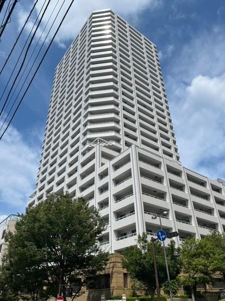3LDK apartment in Totsuka Ward, Yokohama, Kanagawa - Photo 1