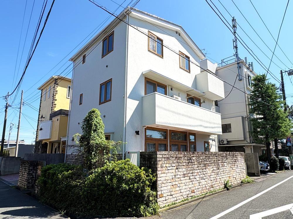 3LDK+S house in Setagaya Ward, Tokyo - Photo 1