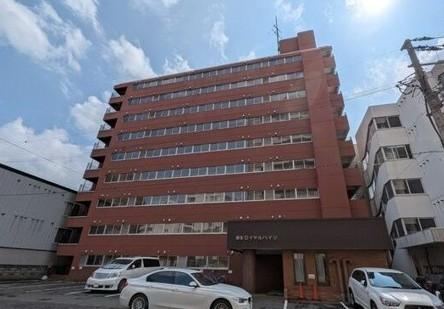 2DK apartment in Kita Ward, Sapporo, Hokkaido - Photo 1