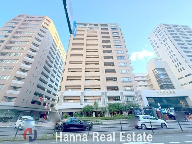 2LDK apartment in Naka Ward, Yokohama, Kanagawa - Photo 1