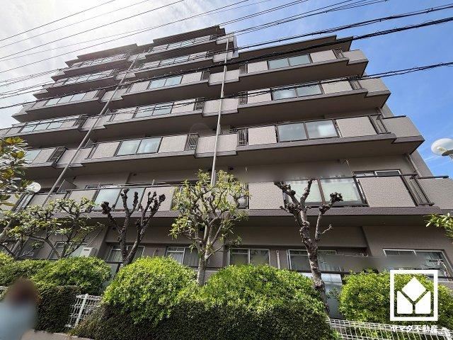 3LDK apartment in Nishinomiya, Hyogo - Photo 1