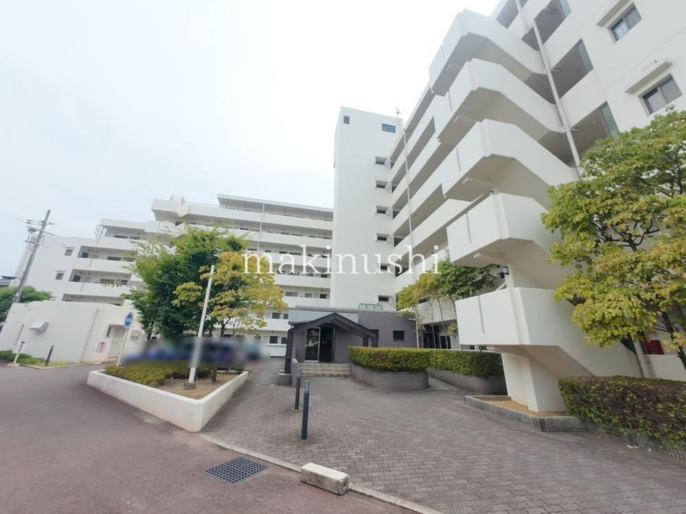 3LDK apartment in Higashi Ward, Sakai, Osaka - Photo 1