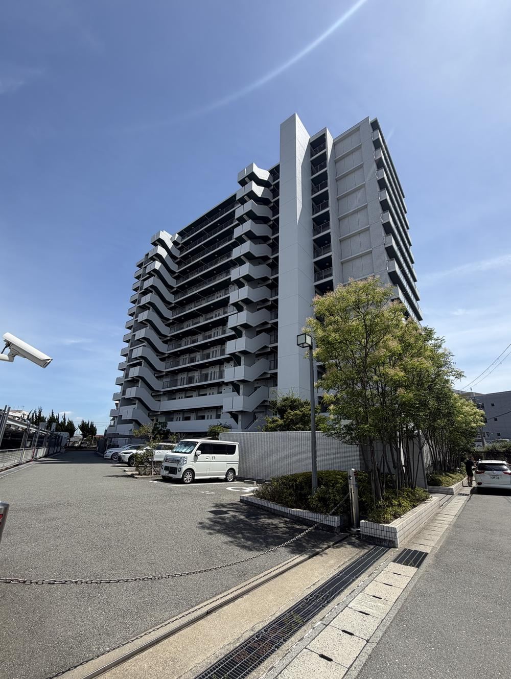 3LDK apartment in Himeji, Hyogo - Photo 1