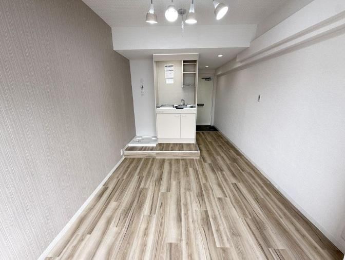 studio apartment in Shinjuku Ward, Tokyo - Photo 1