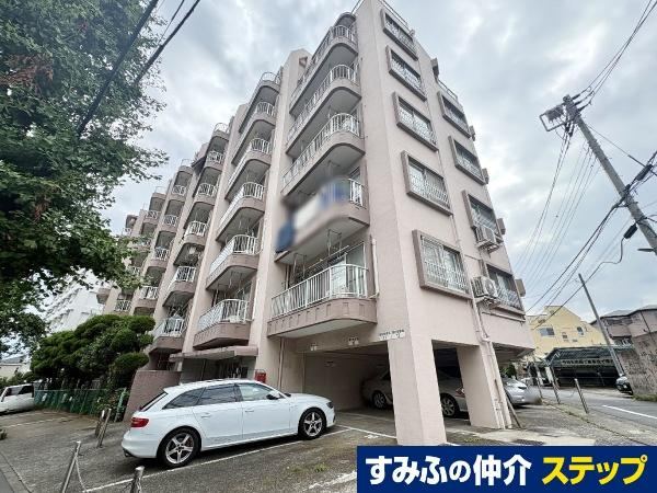 2LDK apartment in Meguro Ward, Tokyo - Photo 1
