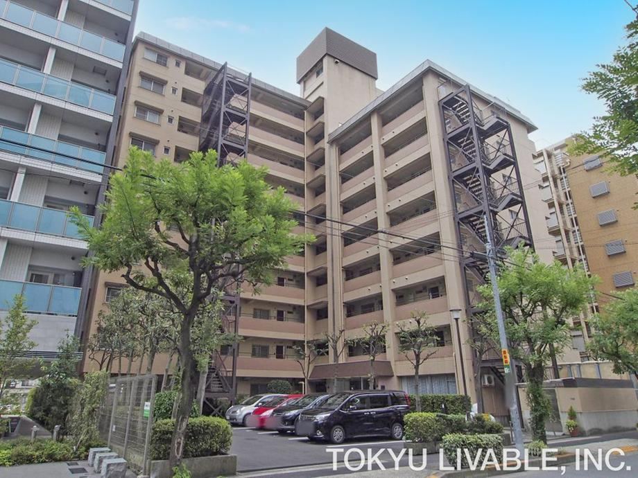 2LDK apartment in Shinagawa Ward, Tokyo - Photo 1