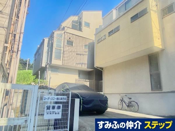 4LDK house in Setagaya Ward, Tokyo - Photo 1