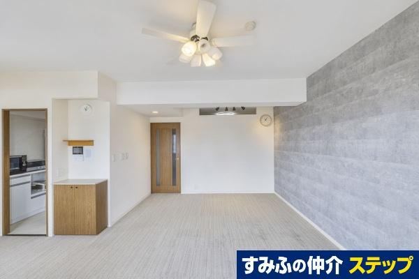 2LDK apartment in Totsuka Ward, Yokohama, Kanagawa - Photo 1