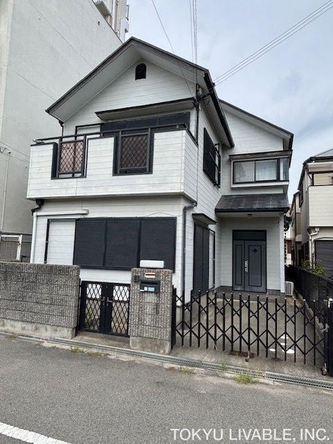4LDK house in Nishinomiya, Hyogo - Photo 1