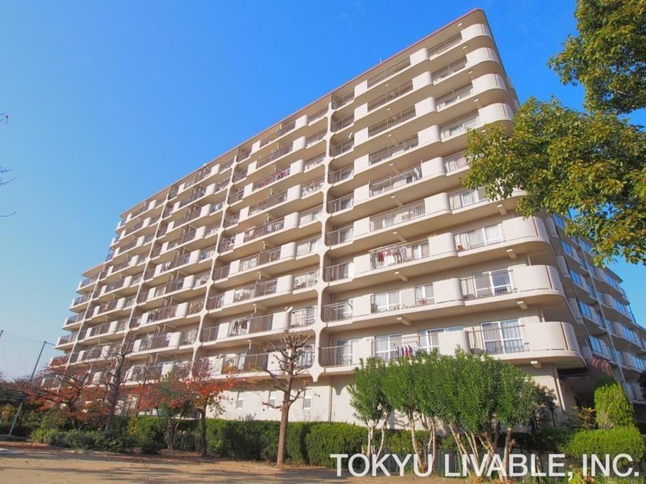 4LDK apartment in Nishinomiya, Hyogo - Photo 1