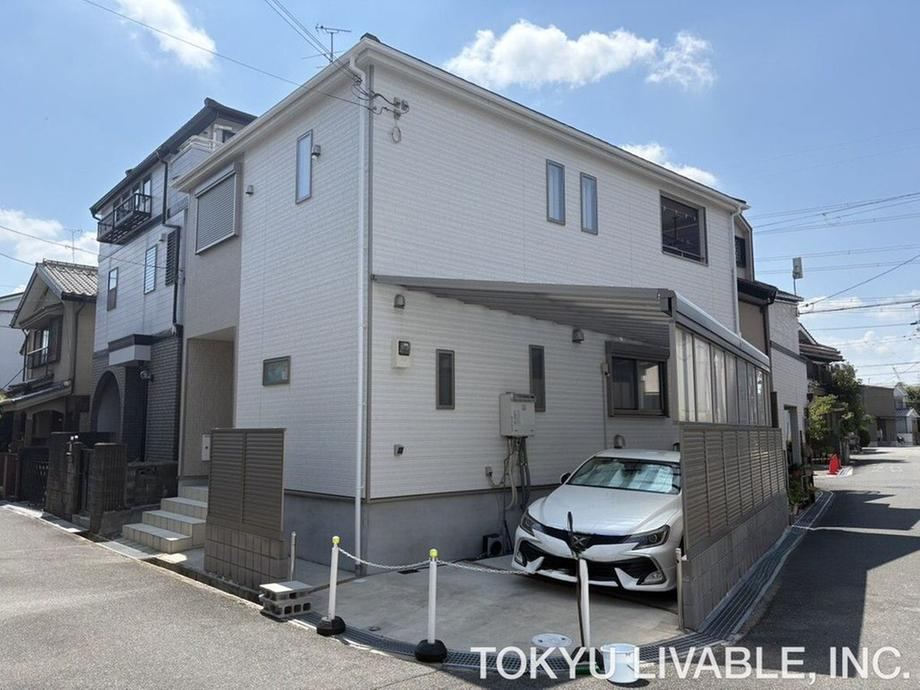 4LDK house in Takatsuki, Osaka - Photo 1