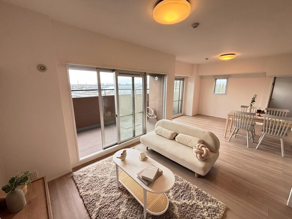 3LDK apartment in Sakai Ward, Sakai, Osaka - Photo 1