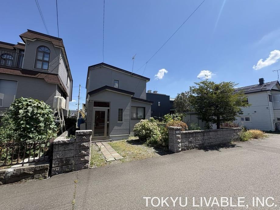 180 m² land in Higashi Ward, Sapporo, Hokkaido - Photo 1