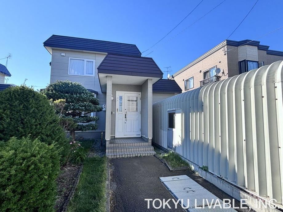 4LDK house in Ebetsu, Hokkaido - Photo 1