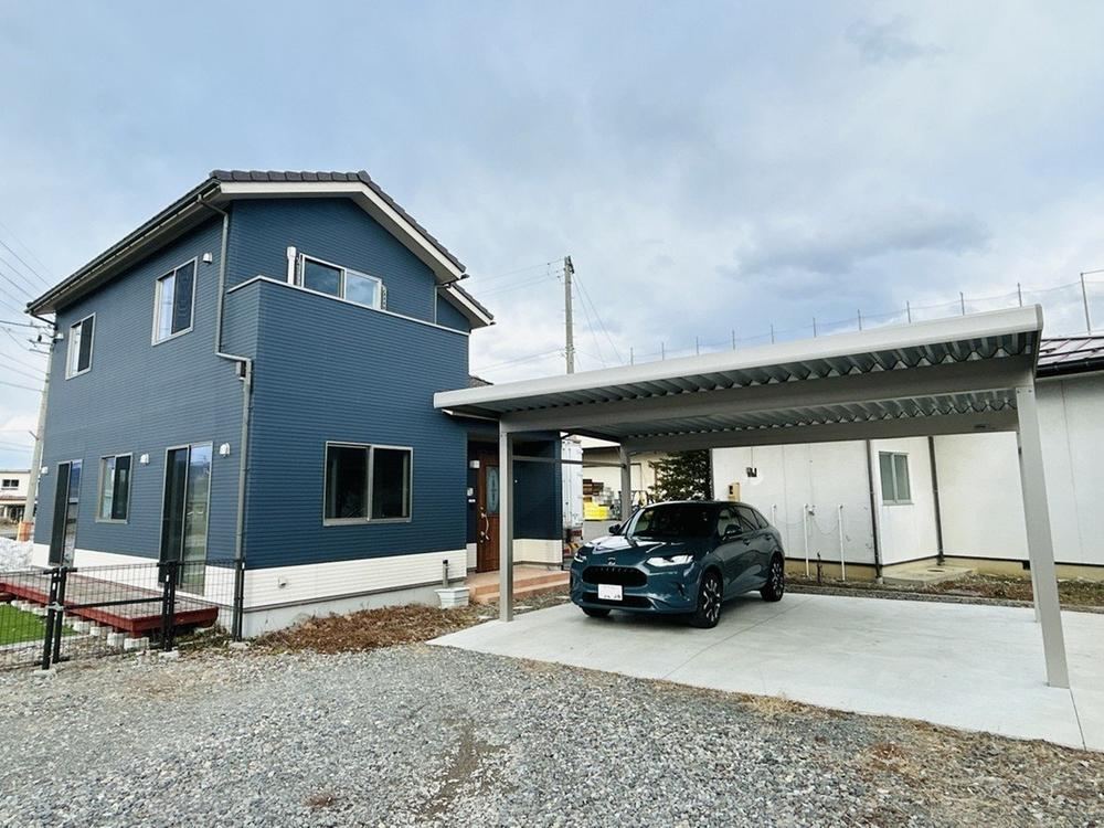 4LDK house in Obuse, Kamitakai District, Nagano - Photo 1