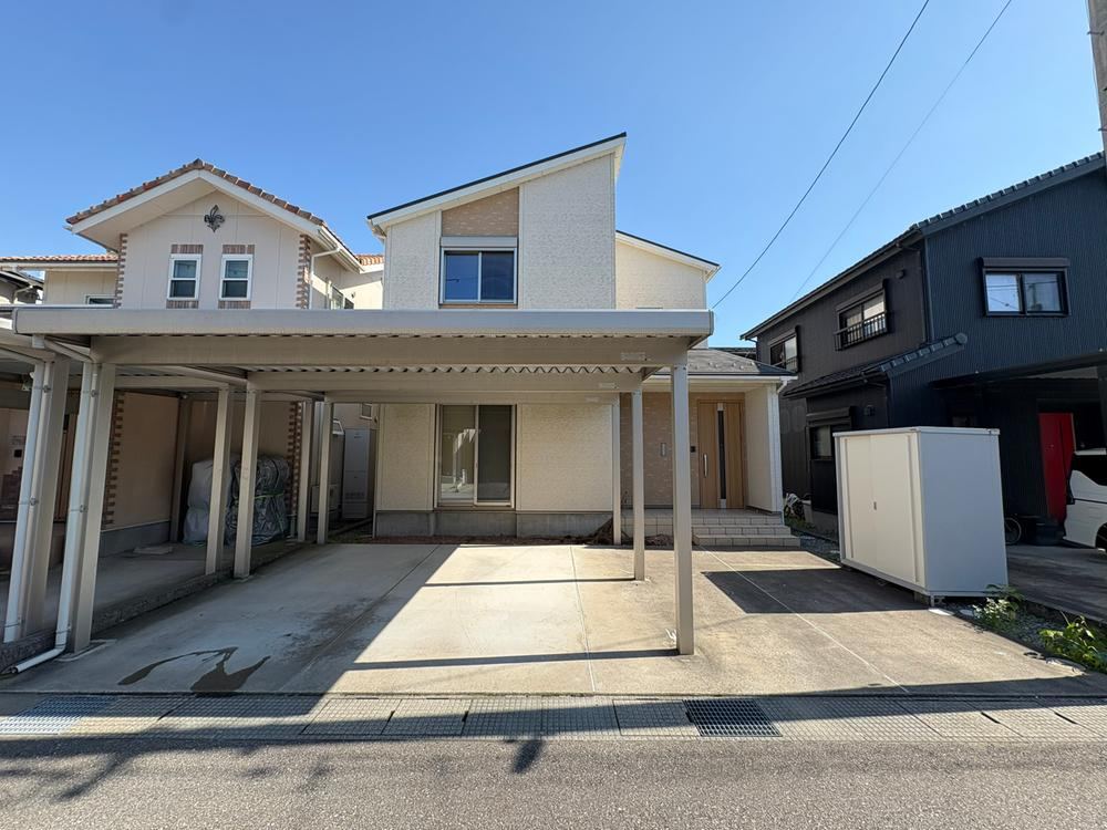 4LDK house in Hakusan, Ishikawa - Photo 1