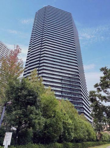 2LDK apartment in Minato Ward, Tokyo - Photo 1