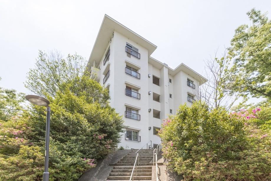 3LDK apartment in Aoba Ward, Yokohama, Kanagawa - Photo 1